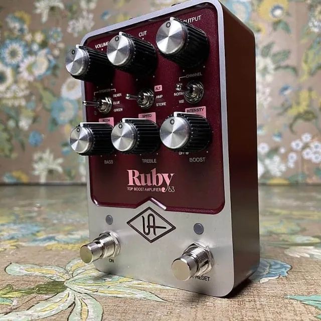 Universal Audio Ruby ?63 Top Boost Amplifier