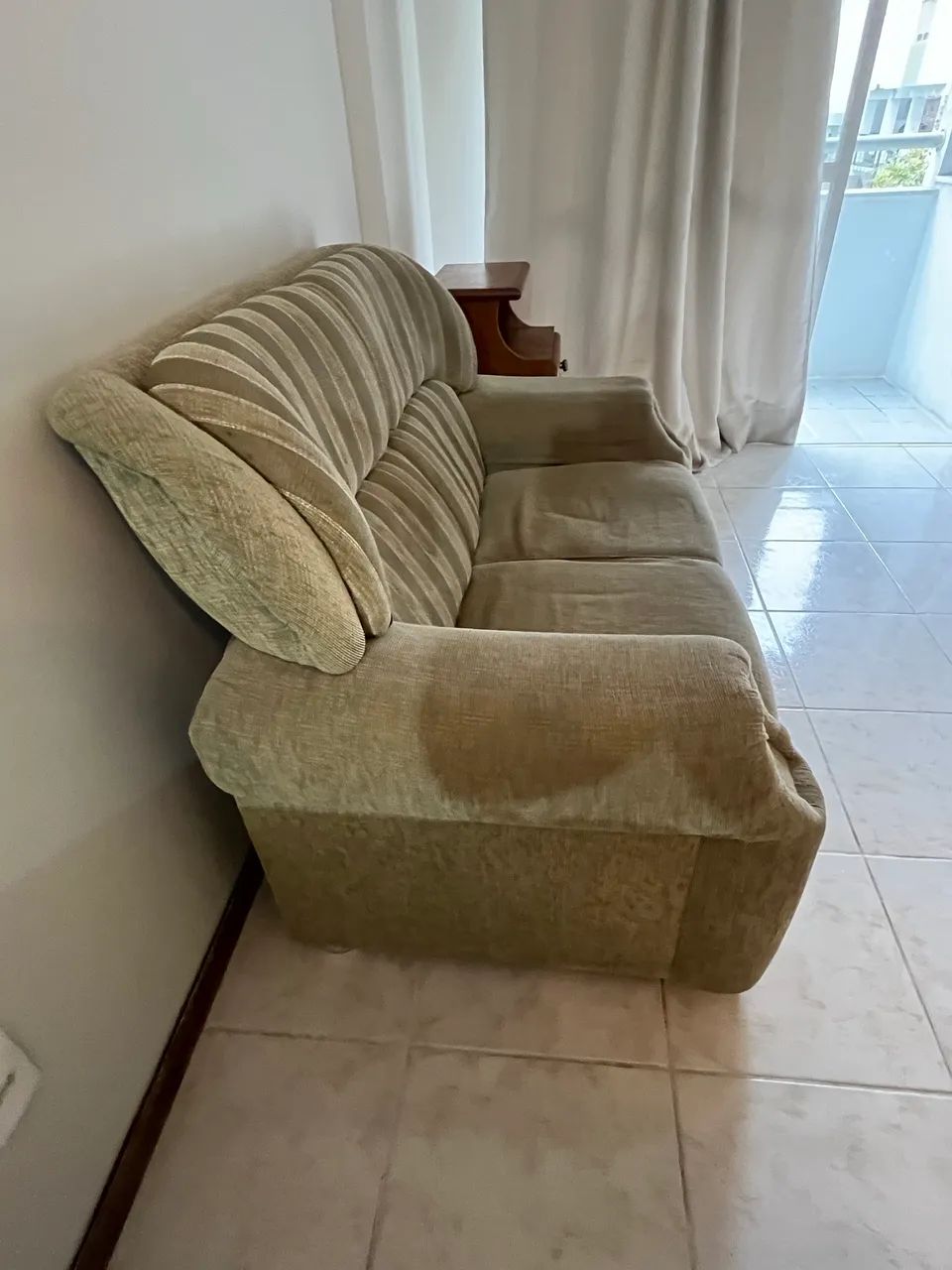 Sofá 2 lugares em excelente estado - Foto 2