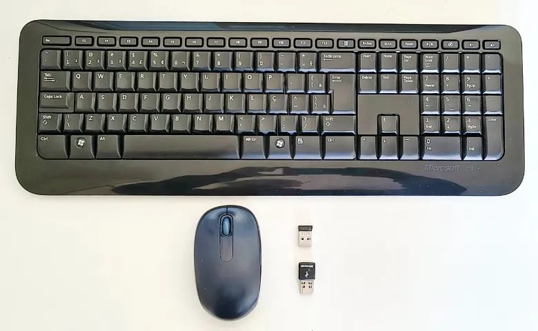 teclado microsoft modelo 800 com mouse azul , usado