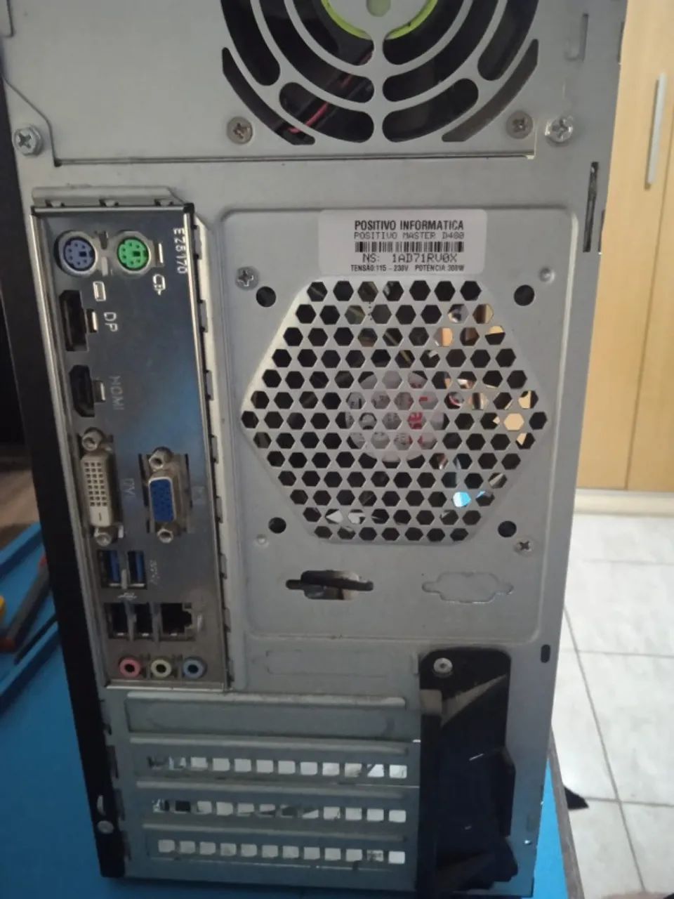 computador (apenas a torre)