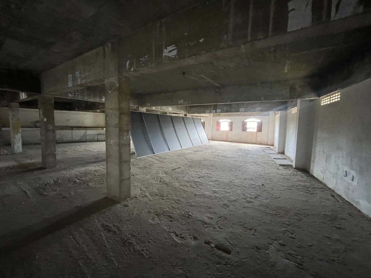 Bairro Popular, loja para locação, com 500m2 de piso