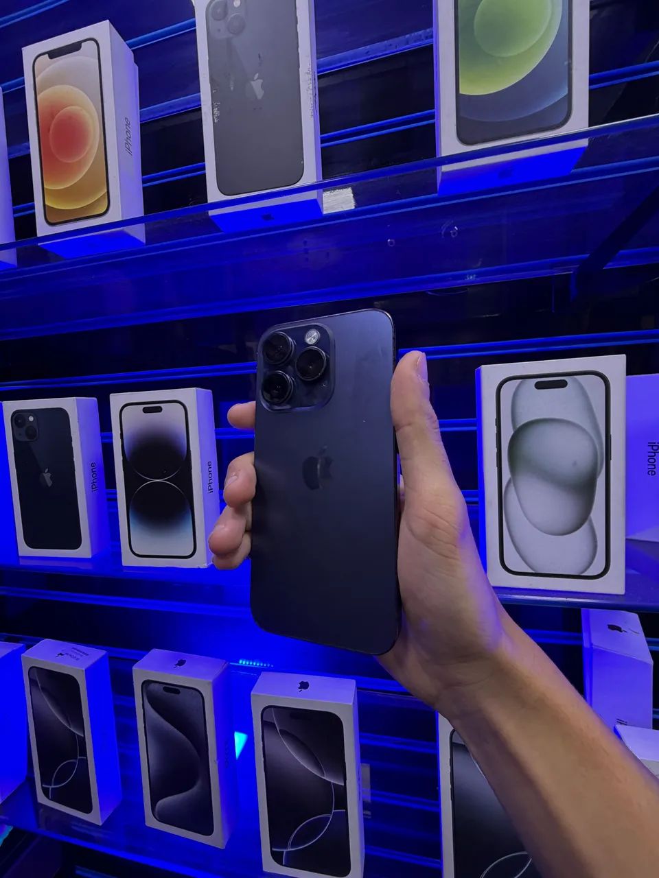 IPHONE 15 PRO - Foto 3