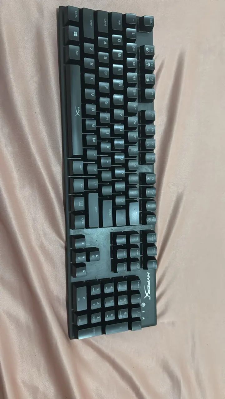 Teclado mecânico Hyper x 