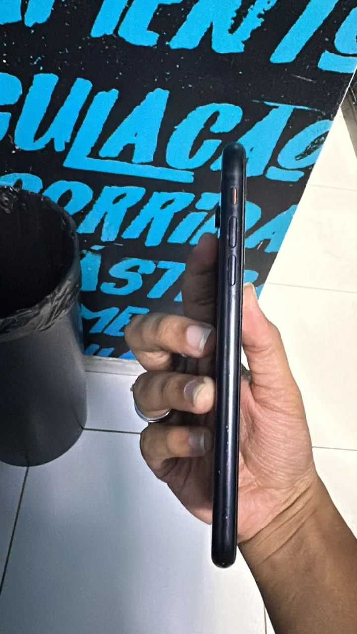 iPhone XR 64g 