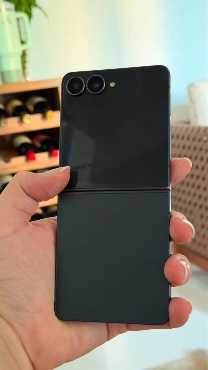Samsung Galaxy Z Flip 7 - Foto 3