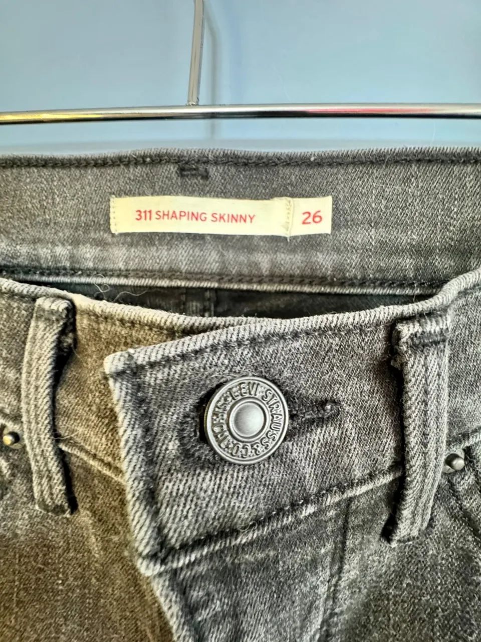 Calça jeans Levis TAM 36 - Foto 3