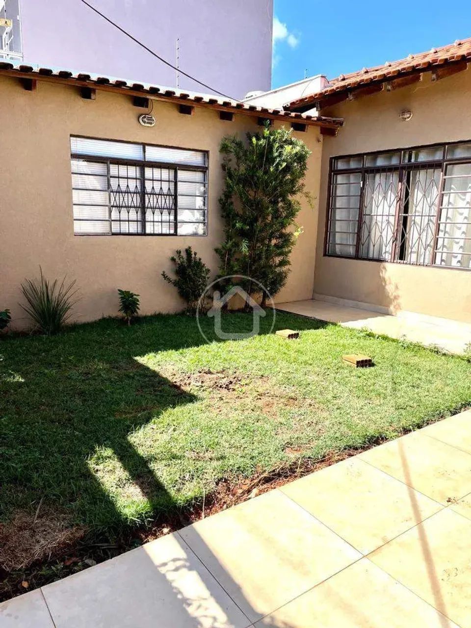 CASA COM 03 DORMITÓRIOS, PISCINA E GOURMET - Foto 2