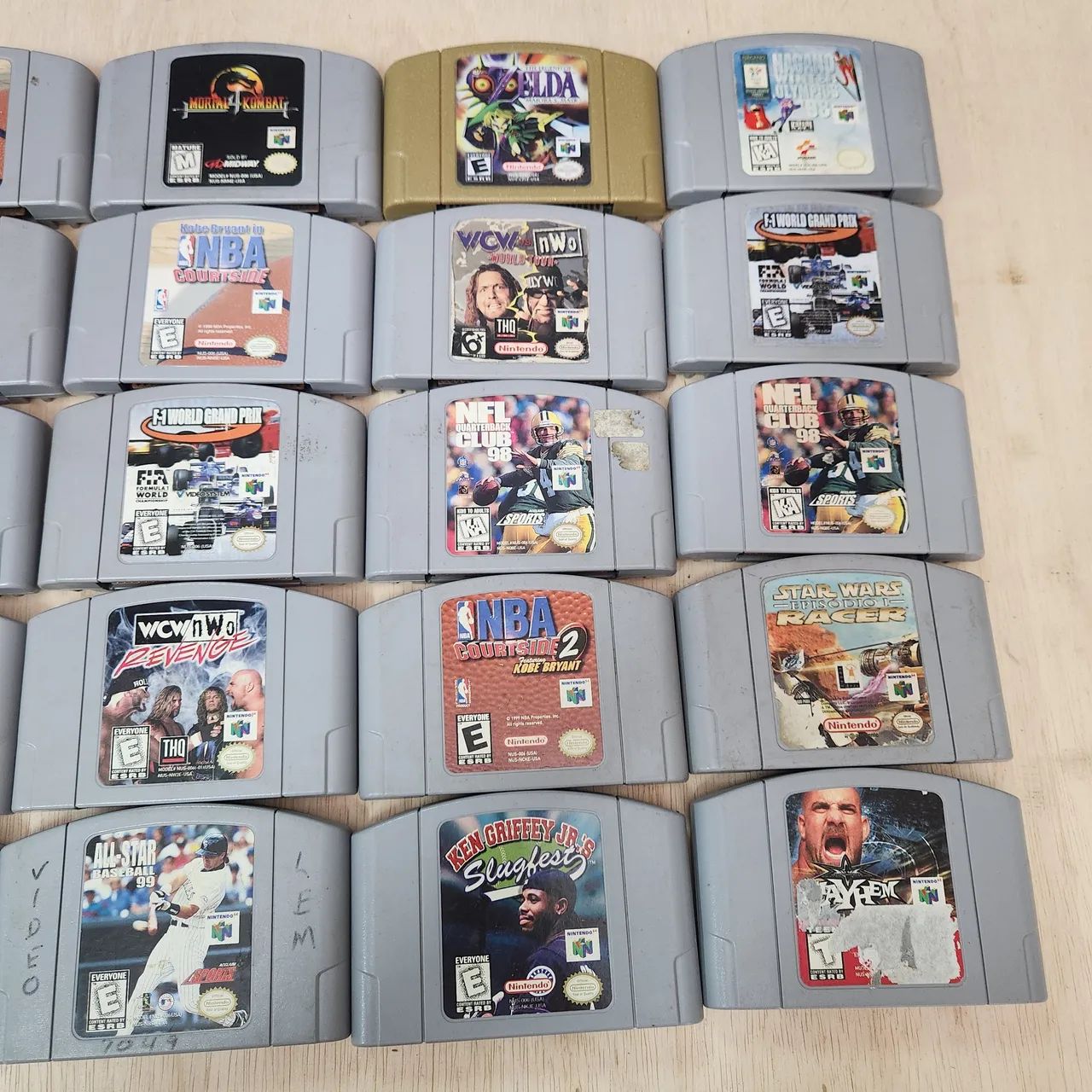 Lote castuchos de Nintendo 64  - Foto 3