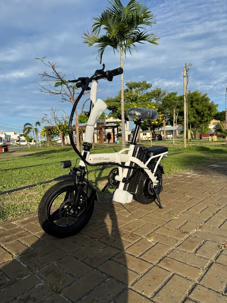 Bicicleta eletrica dobrável NOVA - Foto 2