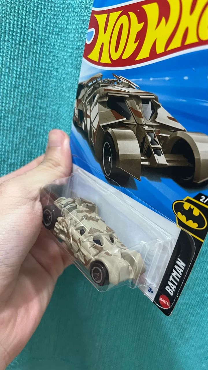 Hotwheels Batmóvel lacrado - Foto 3