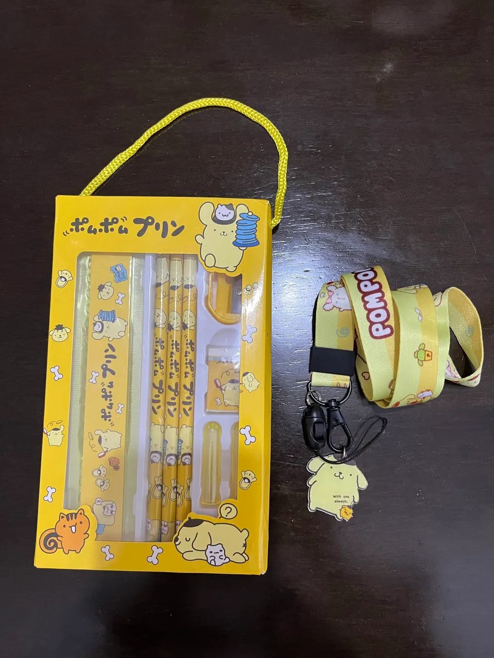 kit de escolar do personagem Pompompurin. - Foto 4