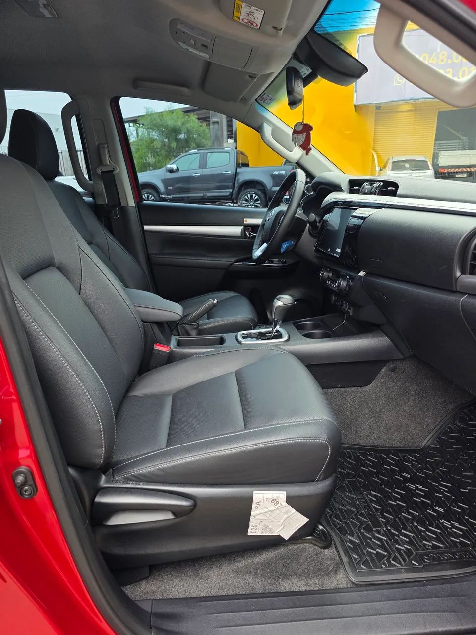 Toyota Hilux CD SRX 4X4 2.8 TDI 16V Diesel Aut. 2025 - Foto 7