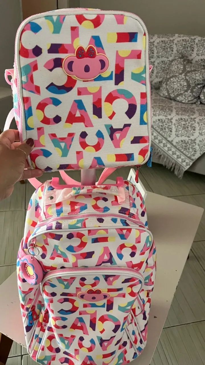 Mochila carrinho com lancheira Lilica Repilica