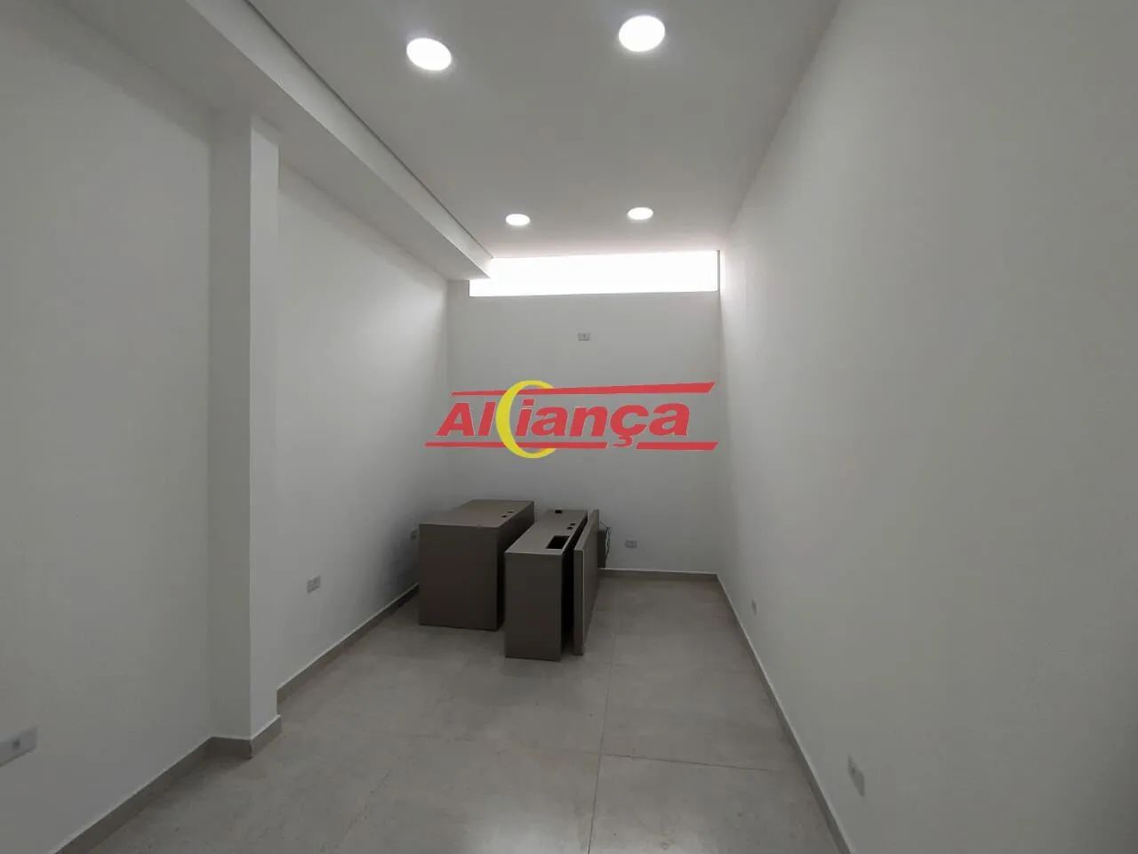 Sala para Alugar com 16m², Vila Rosália - Guarulhos/SP