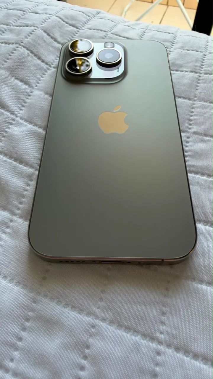 iphone 15 pro 128 GB semi novo  - Foto 3