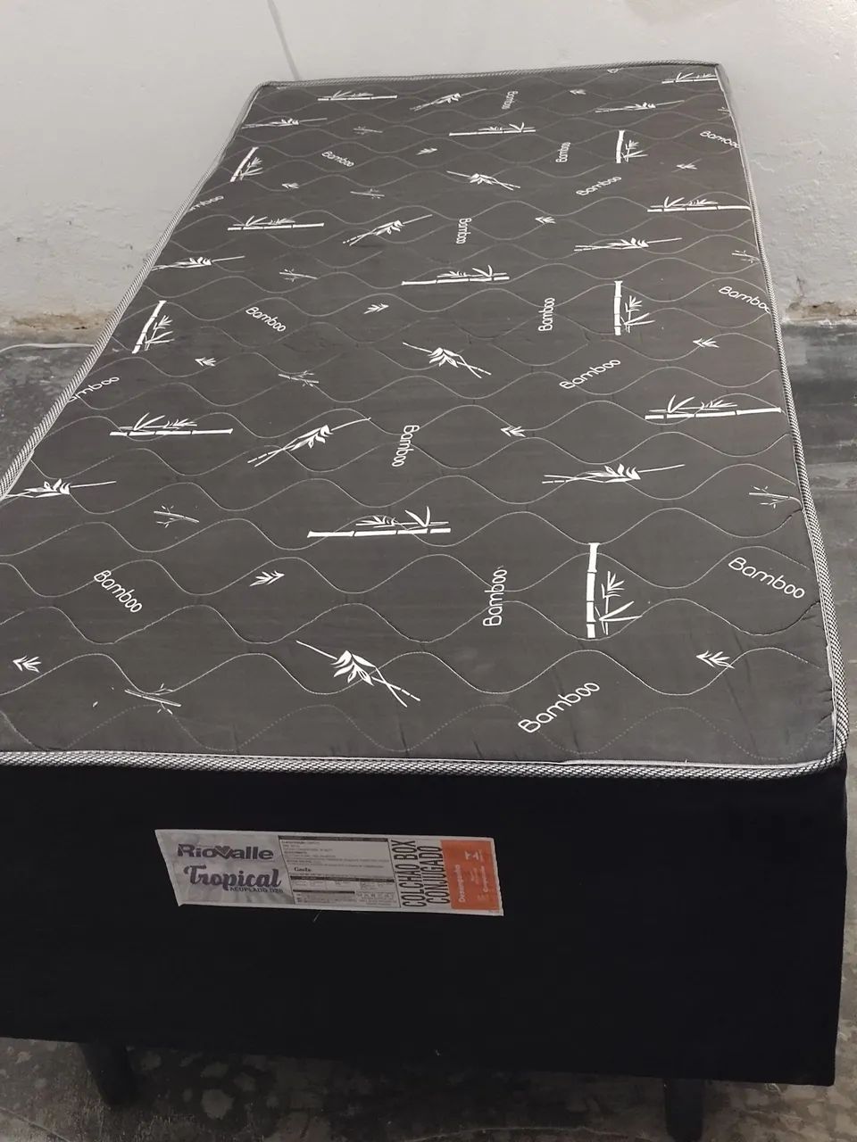 Cama Box de solteiro nova
