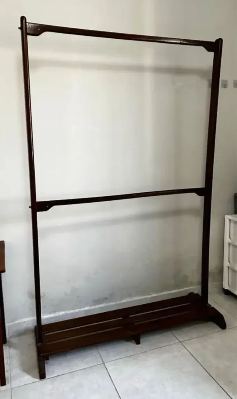 Arara de Roupas