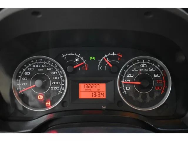 Fiat Idea Attractive 1.4 Fire Flex 8V 5P 2014 - Foto 5