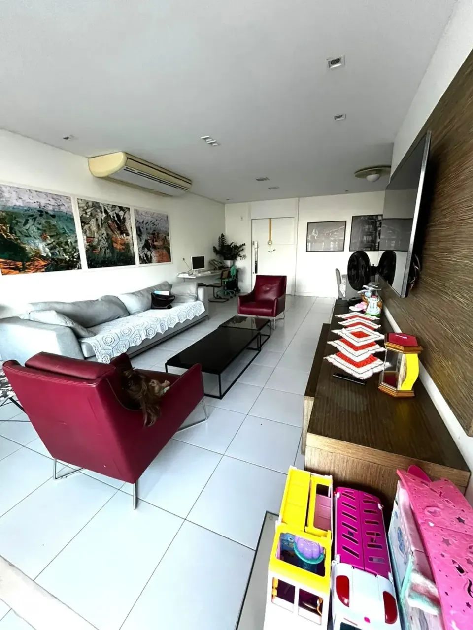 OJ-Apartamento com 150m2 no bairro Jóquei