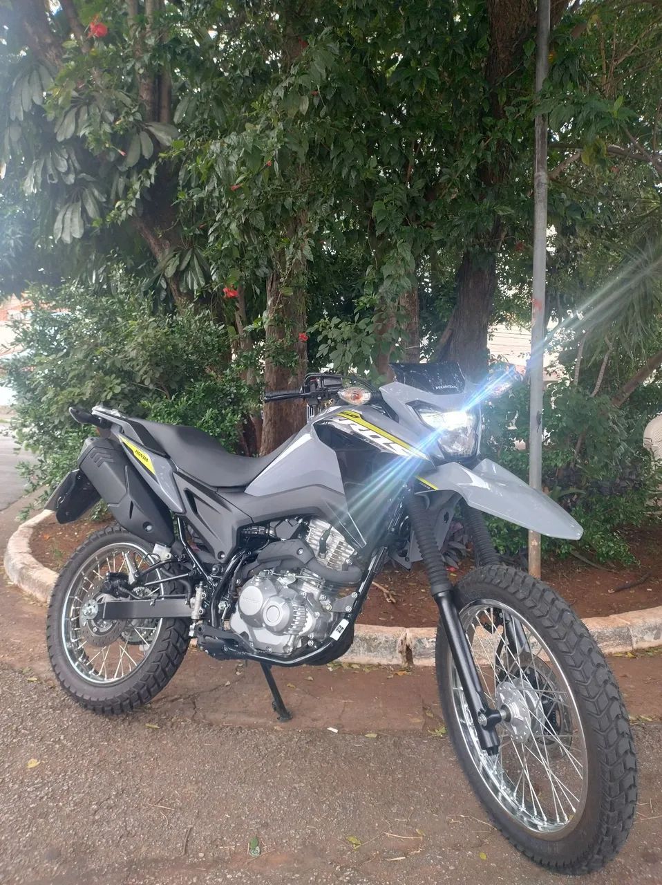 Bros 160 2025 ABS cinza - Foto 2