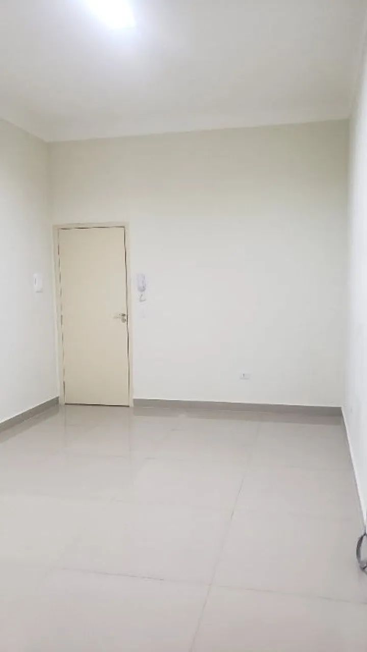 Sala com 1 banheiro(s) em Vila Jacuí - Sao Paulo/SP - Foto 2