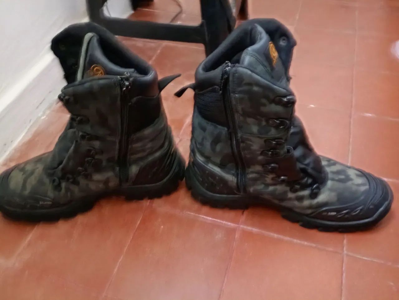 Coturno da Master Boots semi novo ! - Foto 6