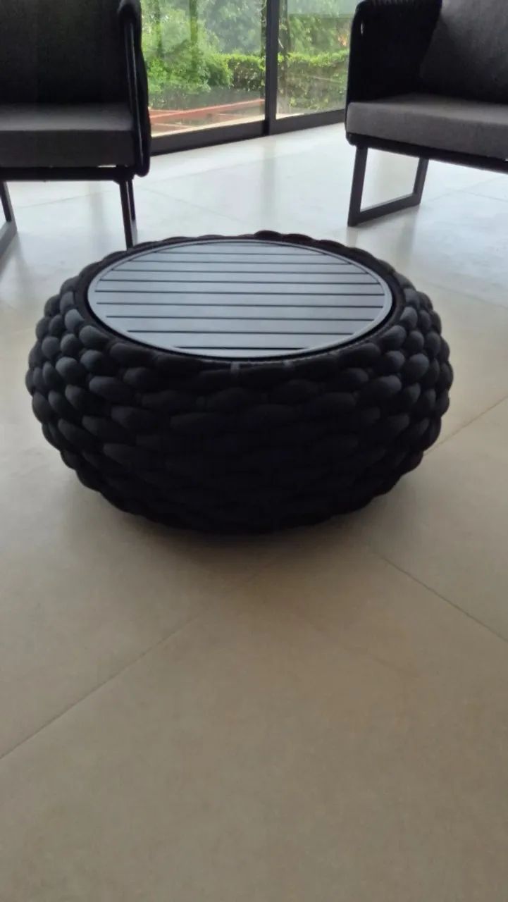 MESA DE CENTRO DE TRICÔ NÁUTICO - TAMPO ALUMINIO RIPADO 