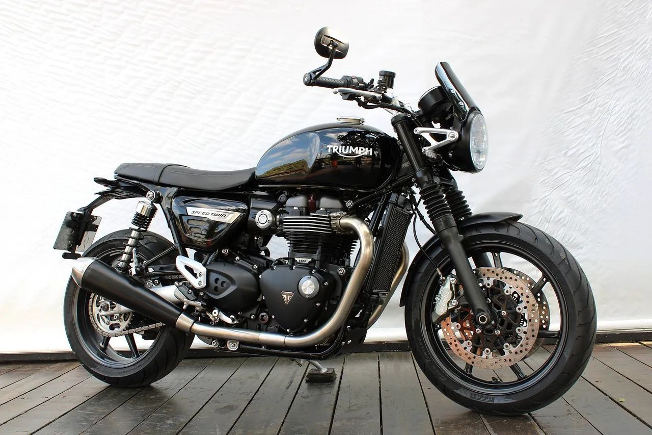 TRIUMPH SPEED TWIN - Foto 2