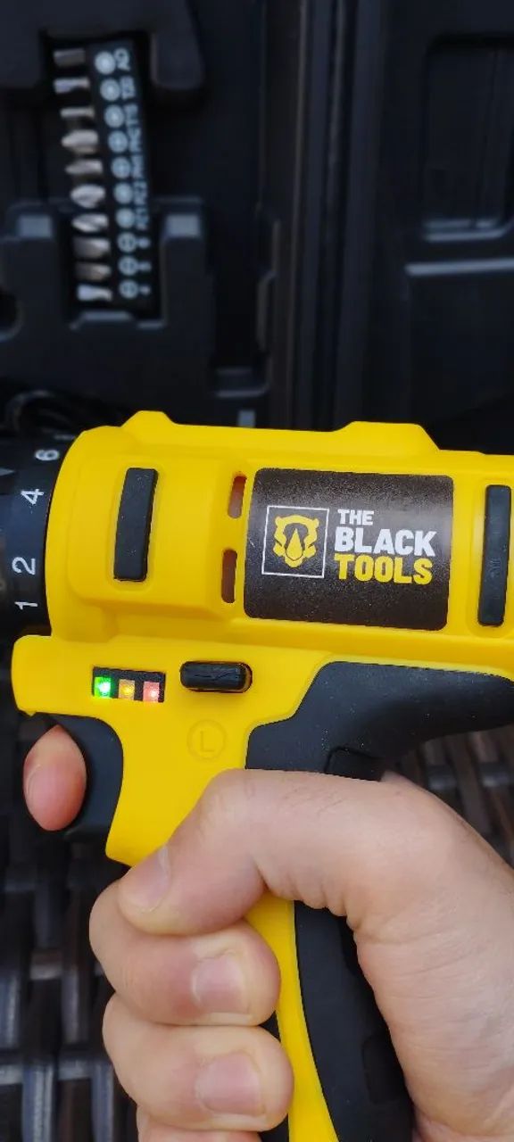 Parafusadeira e Furadeira BlackTools Nova - Foto 5