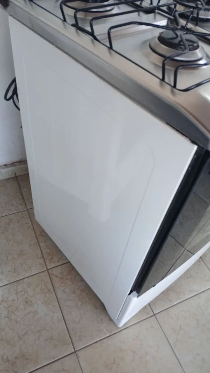 Fogão Electrolux automático  - Foto 3