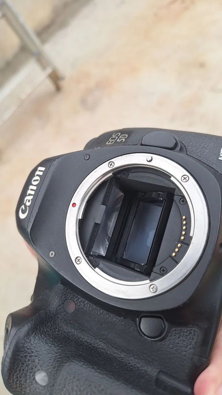 CANON 5D MARK III + 3 BATERIAS + CARREGADOR - Foto 4