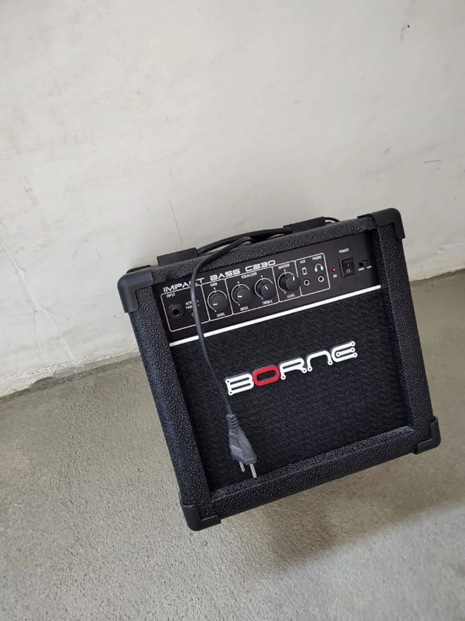 Caixa Amplificada P/ Baixo Borne Impact CB30 - Foto 2