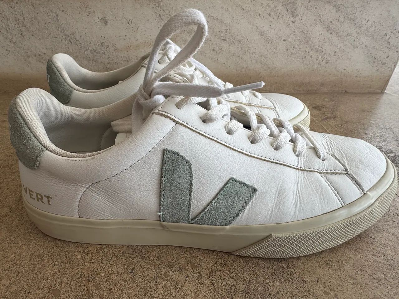 Tenis Vert / Veja 