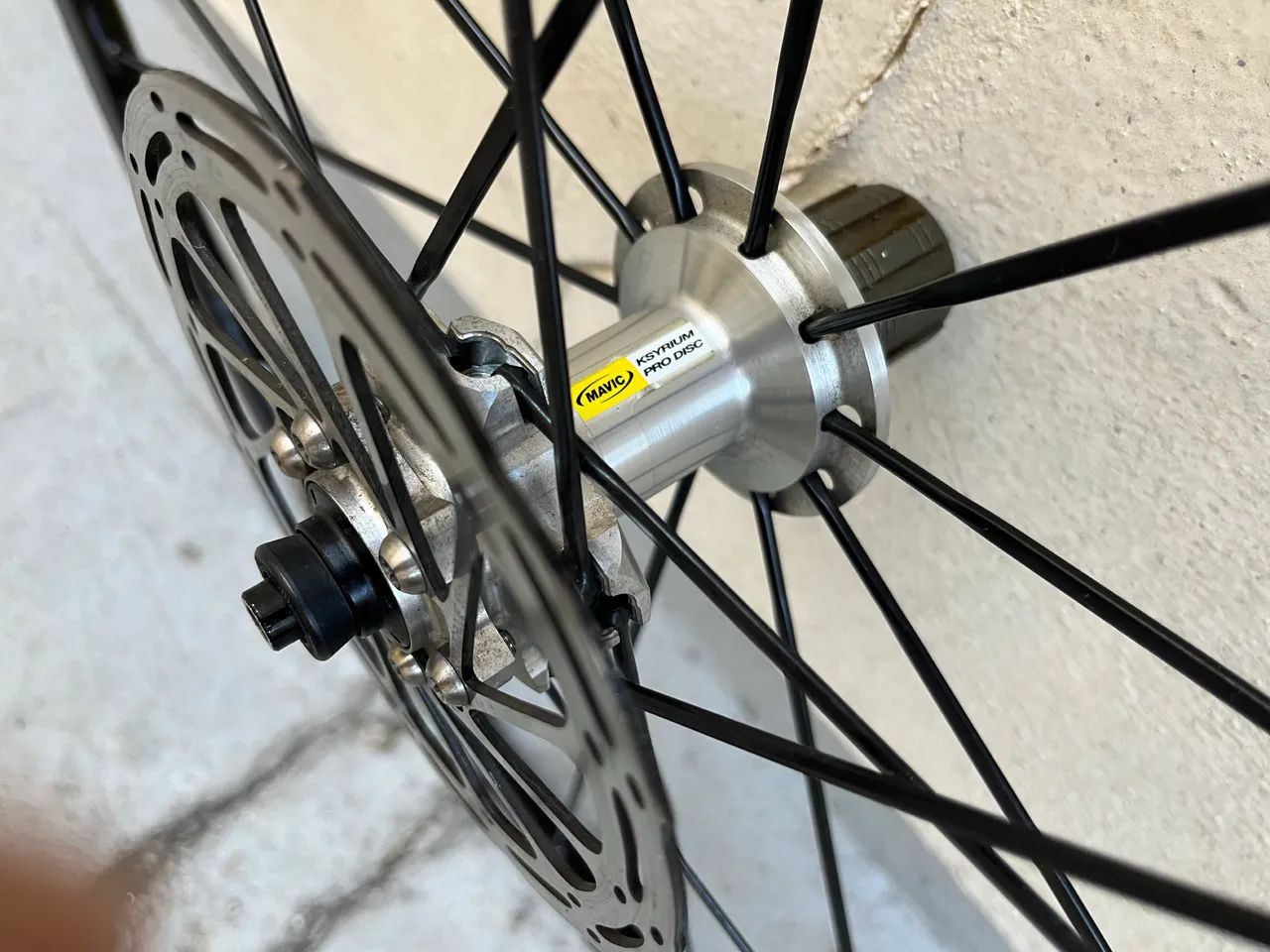 Roda MAVIC KSYRIUM PRO DISC - Foto 4