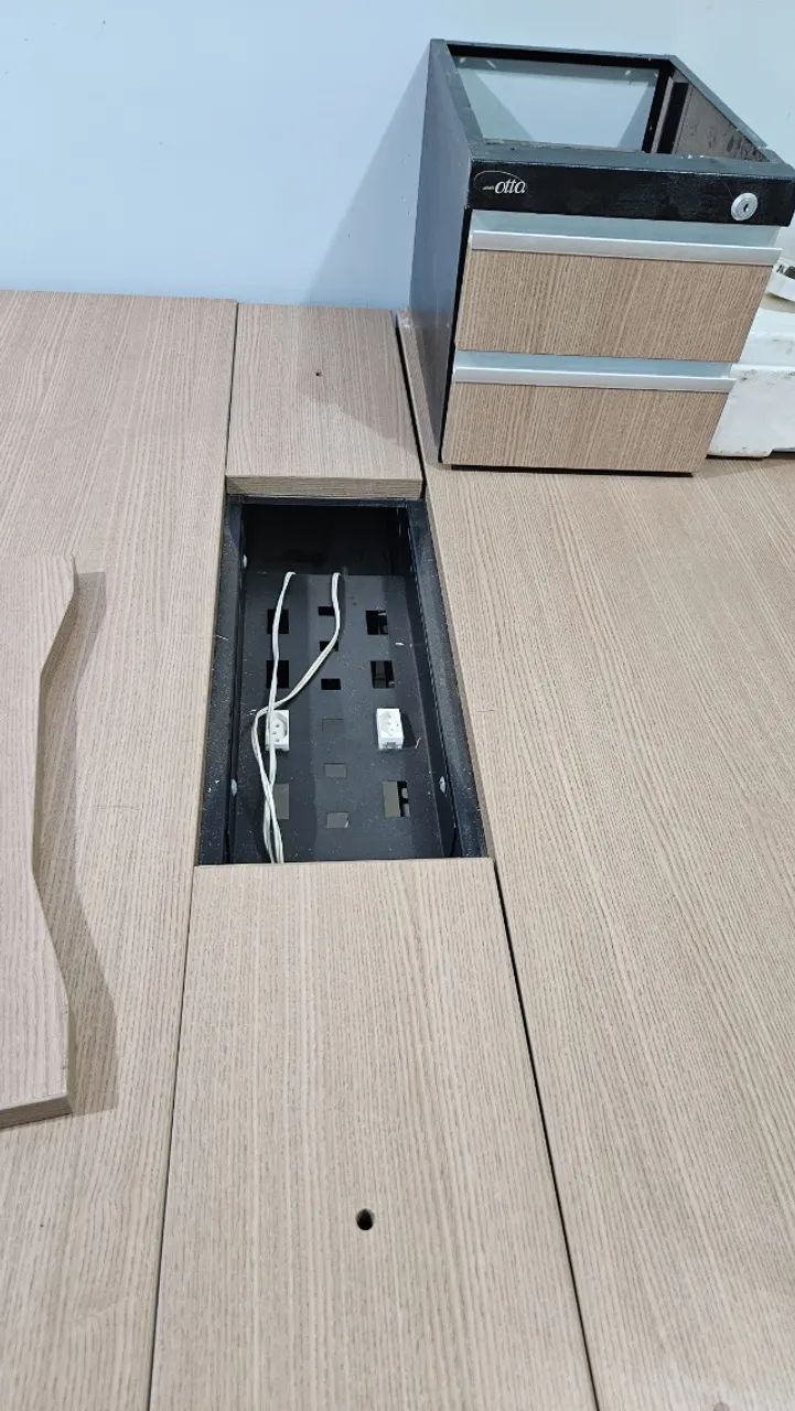 Mesa Modular de Escritório (1,36x1,40) - Foto 3