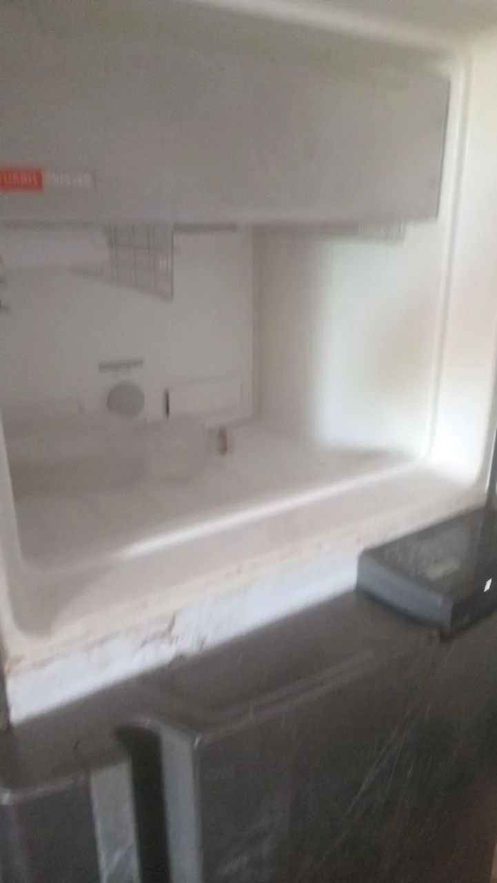 Geladeira Brastemp clim  em perfeito estado gelando bem  - Foto 3