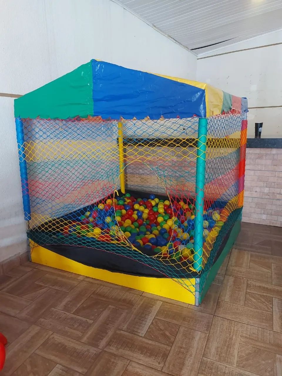 Cama elástica e piscina de bolinha! - Foto 2