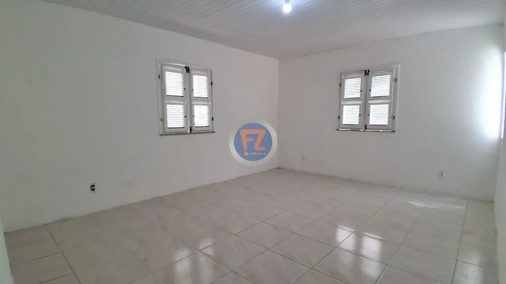 Locação de Casas / Padrão na cidade de EUSÉBIO - Foto 4