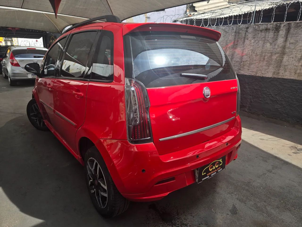 Fiat Idea Sporting Dualogic 1.8 Flex 16V 5P 2012 - Foto 4