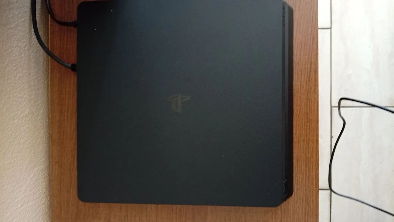 PS4 Slim 1T  - Foto 2