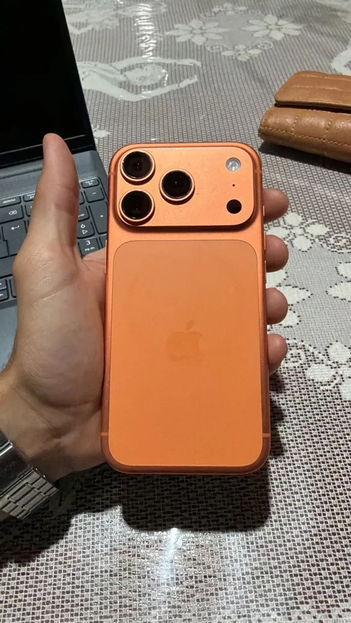 iPhone 17 pro laranja  - Foto 2