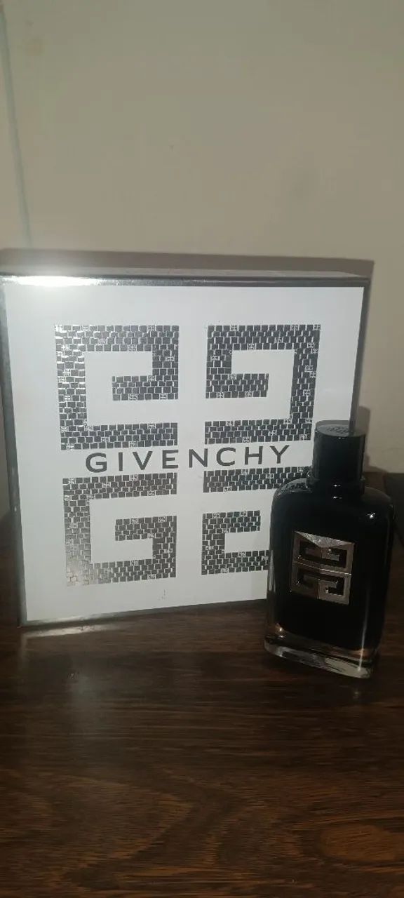 Givenchy gentleman society
