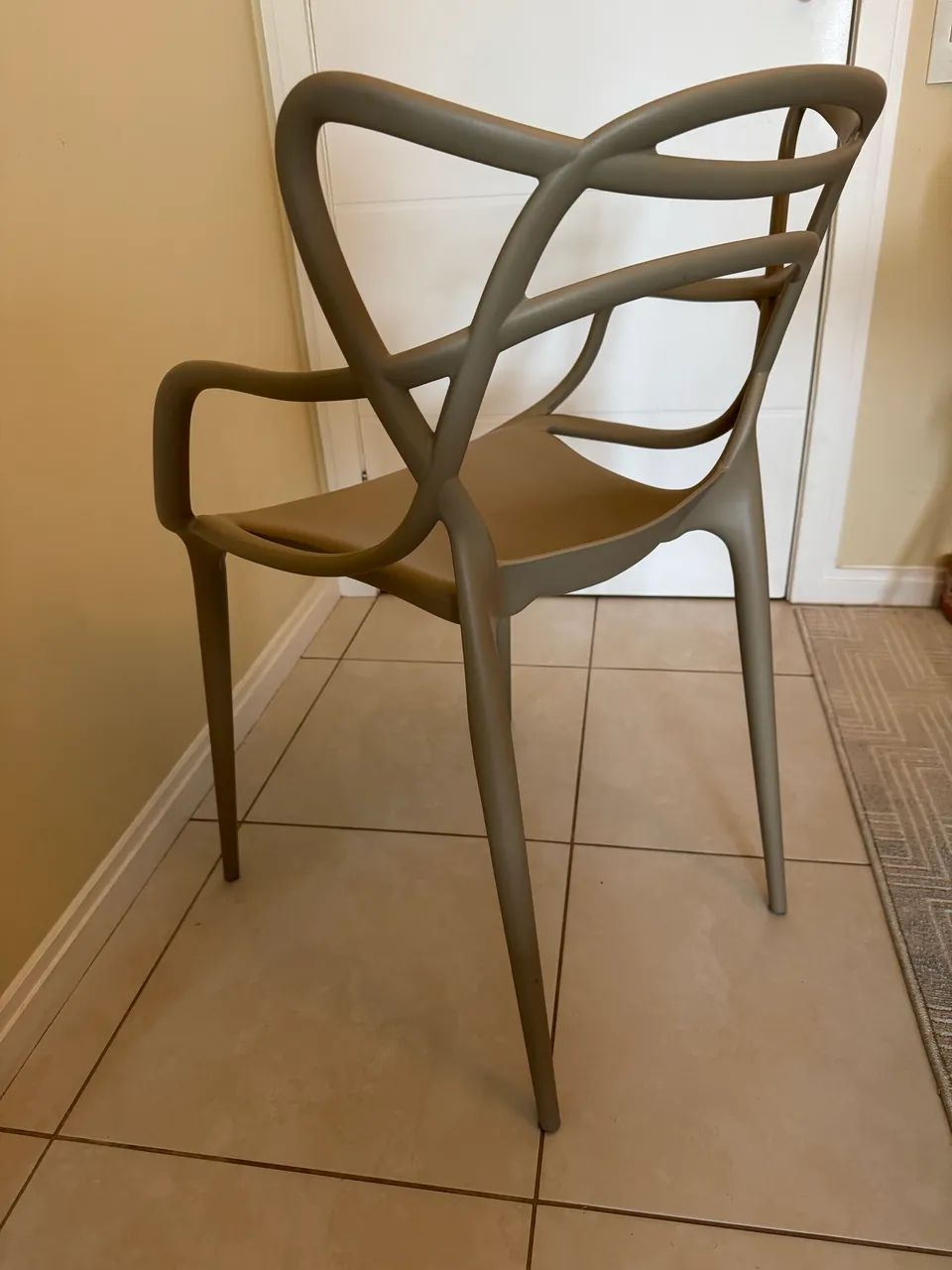 Cadeira Allegra / Masters com Braços (Cor Fendi / Caqui / Bege) - Foto 3