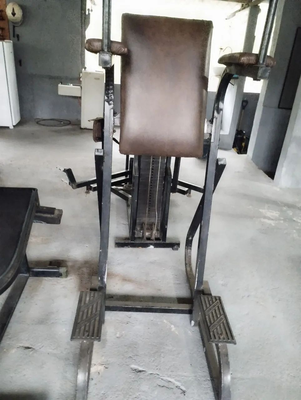 Máquina de abdômen , academia  - Foto 2