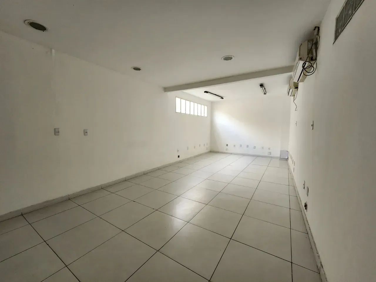 Sobreloja Ampla no Centro de Nilópolis  Ideal para Consultórios e Empresas - Foto 2