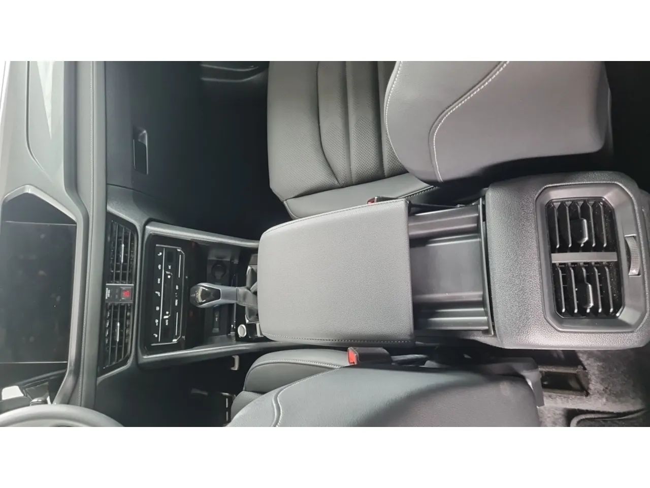 Volkswagen Taos Highline 1.4 250 TSI Flex Aut., foto 9 de 17