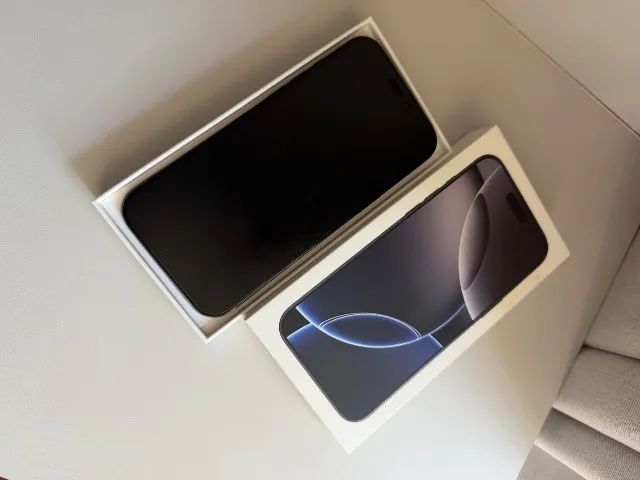 iPhone 16 Pro Max - Foto 2