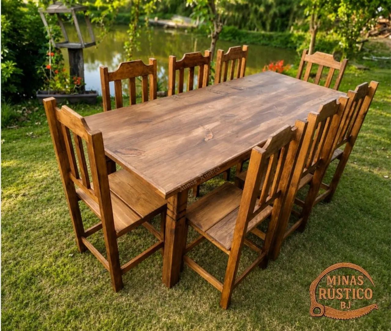 Mesa com 8 cadeiras