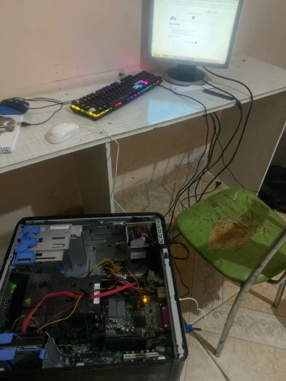 Computador funcionando perfeitamente só precisa de qualquer placa de vídeo - Foto 2