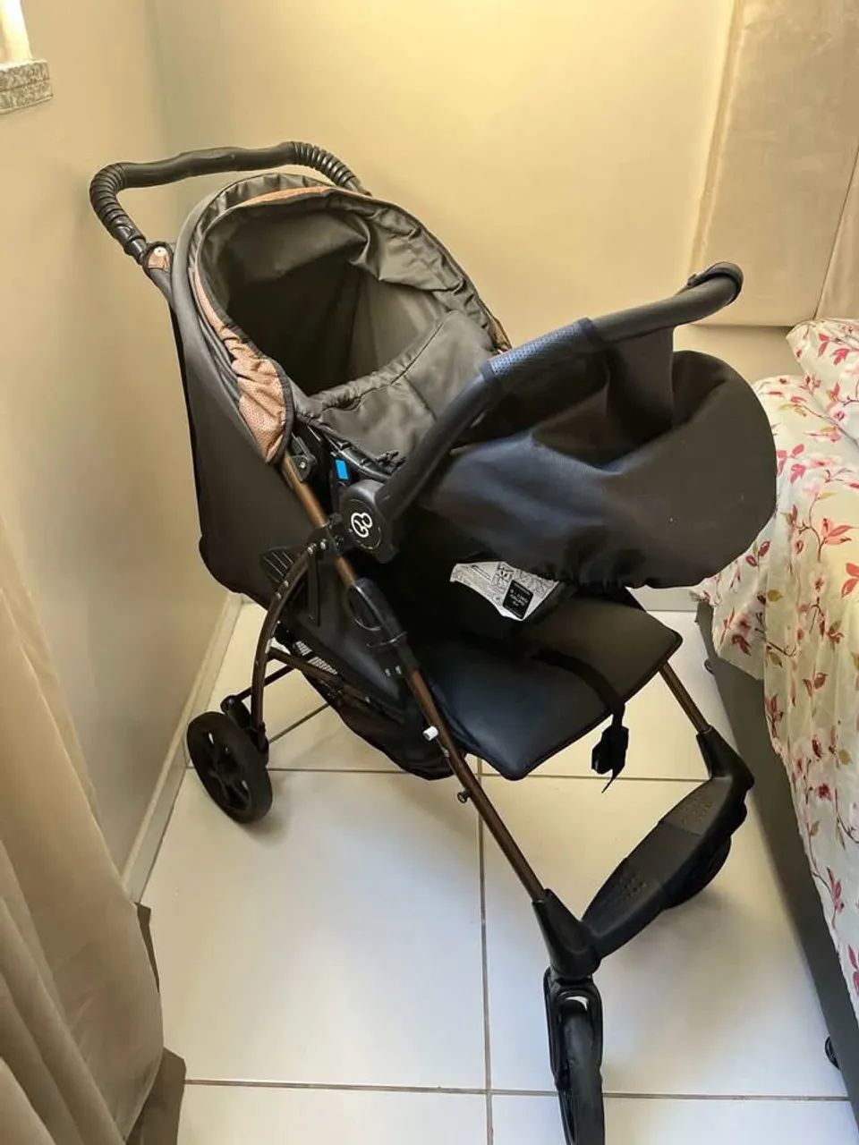 Carrinho e bebe contorto  - Foto 3